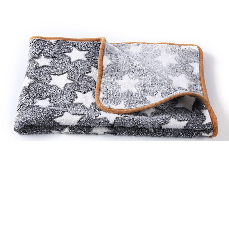 Soft and Fluffy High Quality Pet Blanket Cute Cartoon Pattern Pet Mat Warm and Comfortable Blanket for Cat and Dogs Pet Supplies